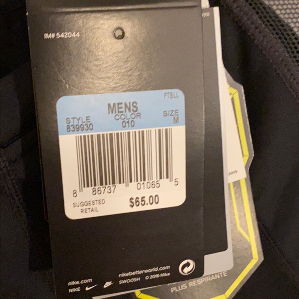 Nike Pro Impact Resistant Foam support top